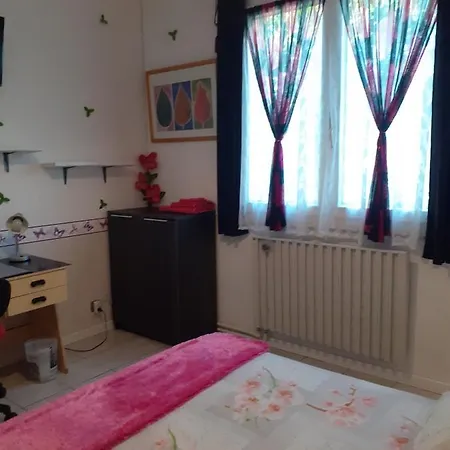 منزل للإقامة Maison Provencale كاسْتْرْ